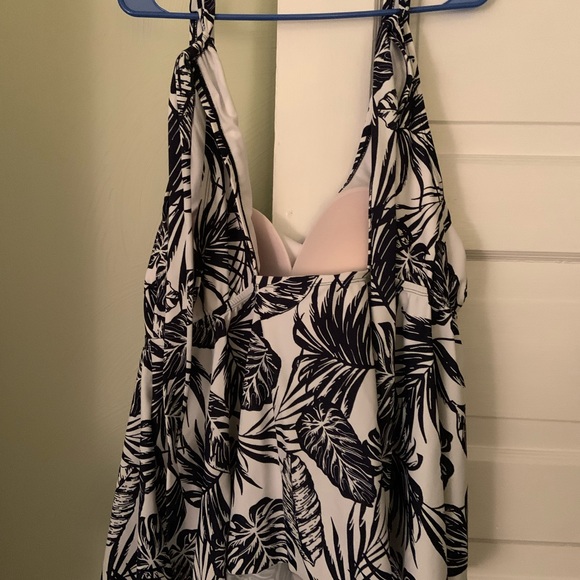 Kona Sol SwimTankini Top - Picture 3 of 11